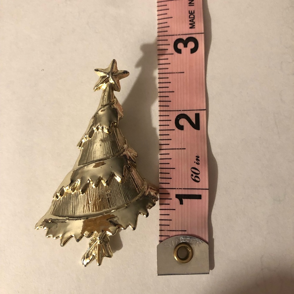 Brooch